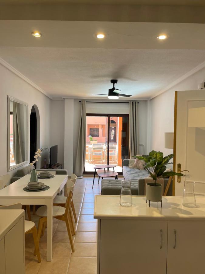 Three Bedroom Apartment With Pool In Torrevieja Exteriér fotografie